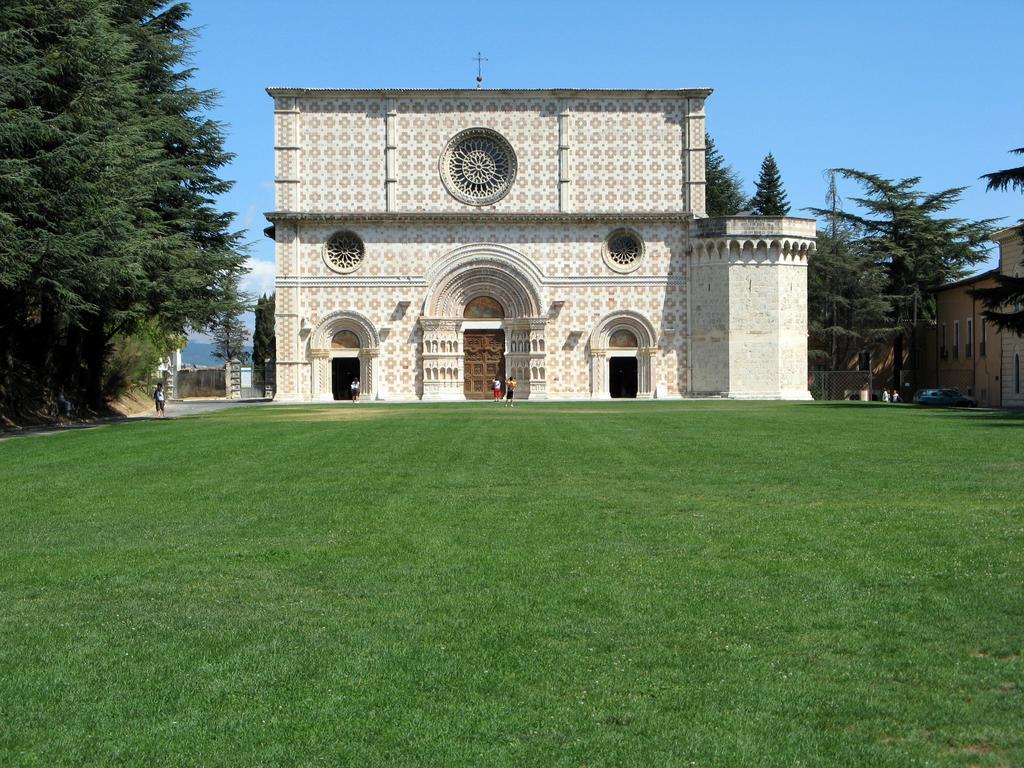 Hotel Castello LʼAquila Extérieur photo